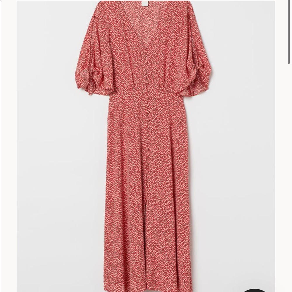 H&M red floral crêped dress